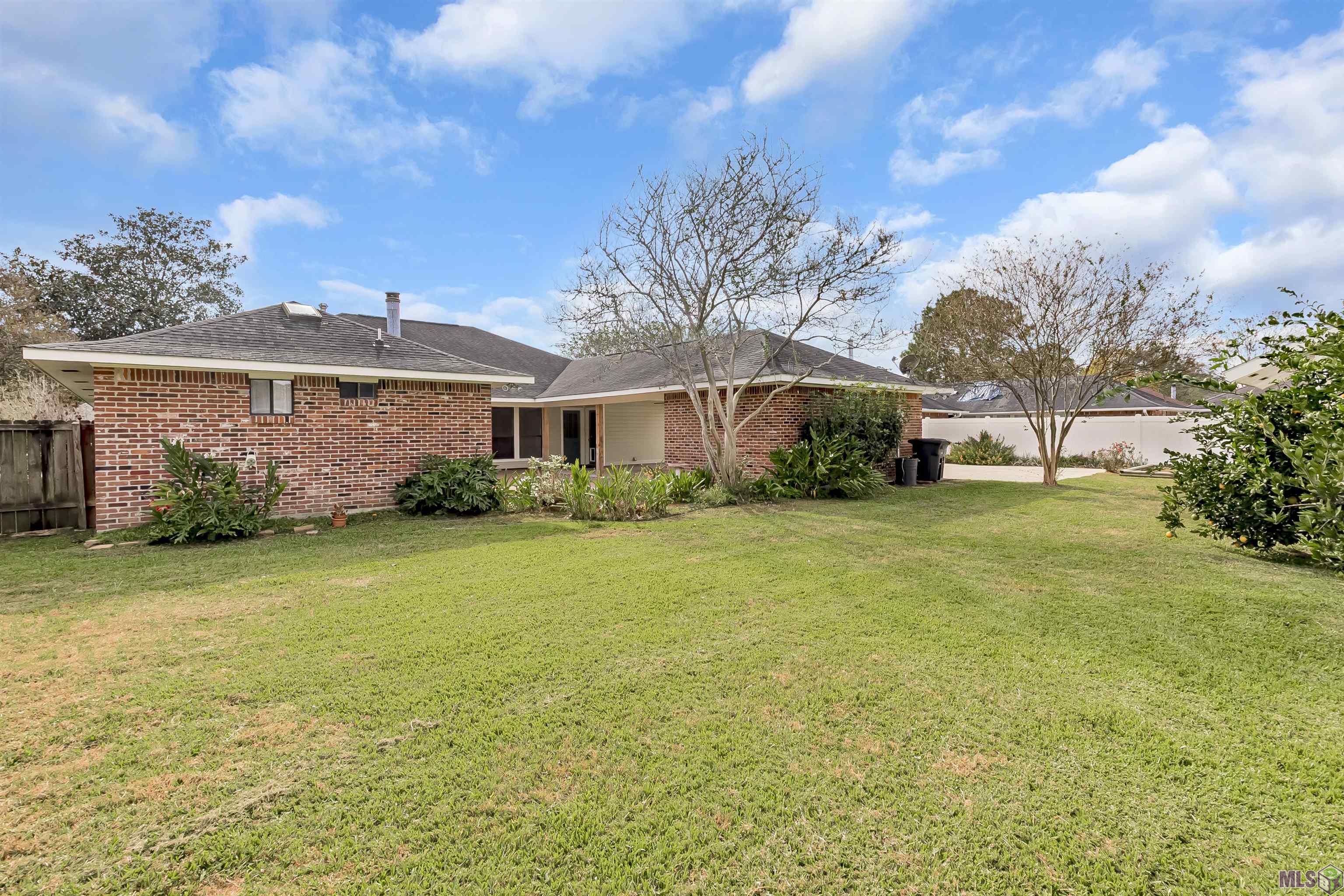 16225 Chadsford Avenue Baton Rouge, LA 70817 - Photo 8 of 30