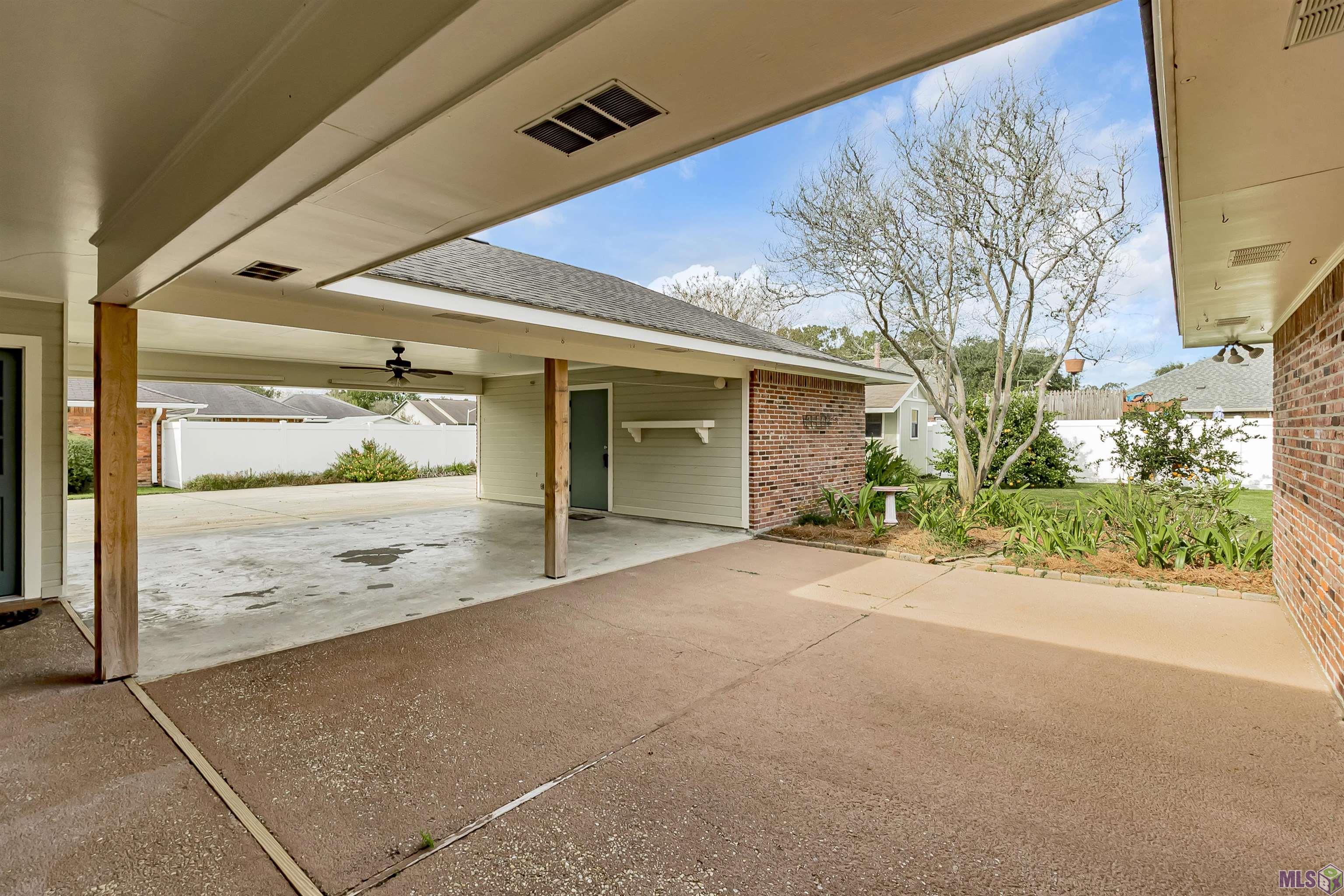 16225 Chadsford Avenue Baton Rouge, LA 70817 - Photo 10 of 30