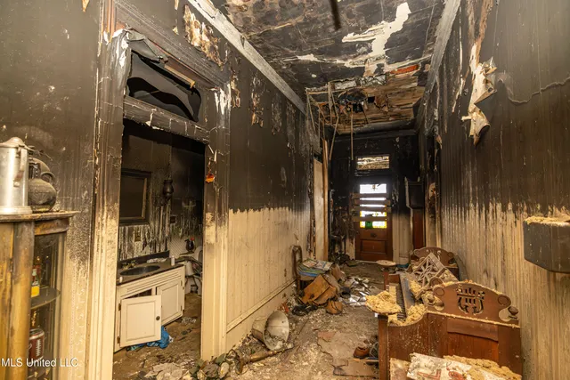 $69,000 | 165 South Randolph Street, Holly Springs, MS 38635