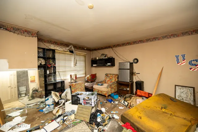 $69,000 | 165 South Randolph Street, Holly Springs, MS 38635