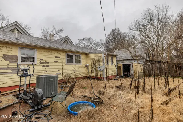 $69,000 | 165 South Randolph Street, Holly Springs, MS 38635