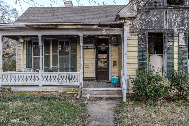 $69,000 | 165 South Randolph Street, Holly Springs, MS 38635