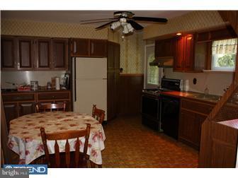 411 East Providence Road Aldan, PA 19018 - Photo 5 of 12 Kitchen