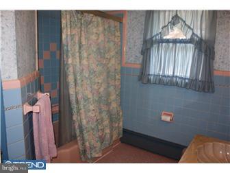411 East Providence Road Aldan, PA 19018 - Photo 9 of 12 Bathroom