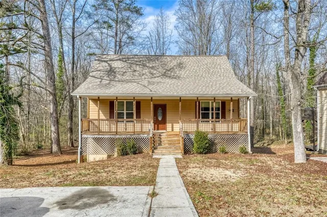 $325,000 | 707 Inland Way Northwest, Lilburn, GA 30047