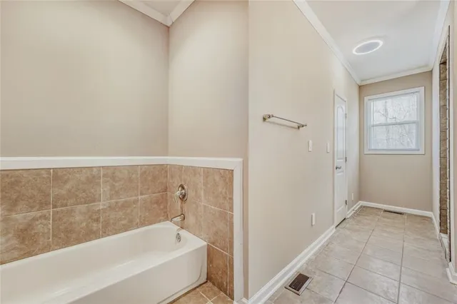 $325,000 | 707 Inland Way Northwest, Lilburn, GA 30047