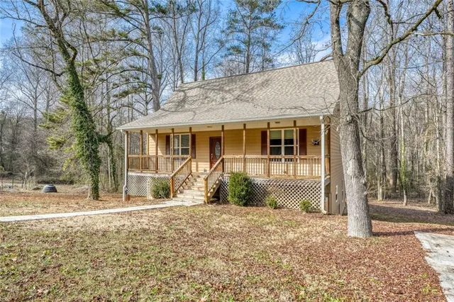 $325,000 | 707 Inland Way Northwest, Lilburn, GA 30047