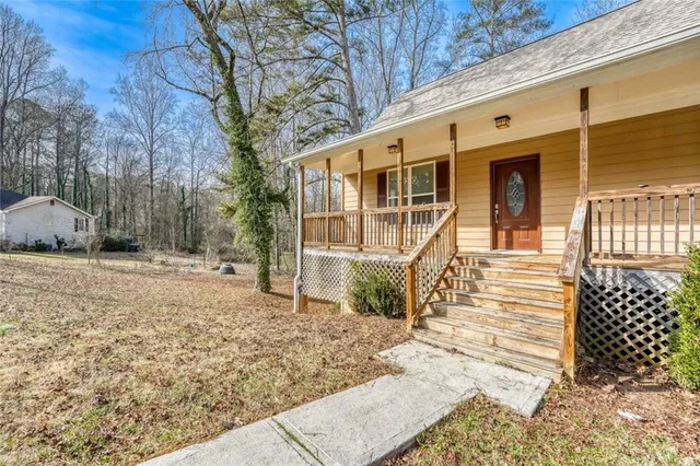 $325,000 | 707 Inland Way Northwest, Lilburn, GA 30047