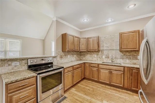 $325,000 | 707 Inland Way Northwest, Lilburn, GA 30047