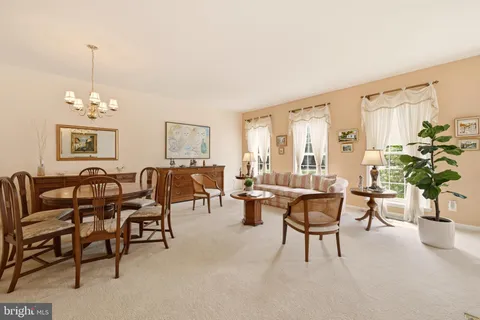$825,000 | 4093 Oak Village Landing, Fairfax, VA 22033