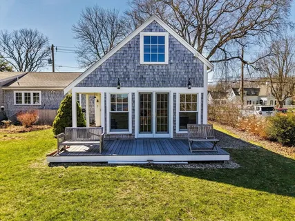 $1,675,000 | 400 Davisville Road, Falmouth, MA 02536