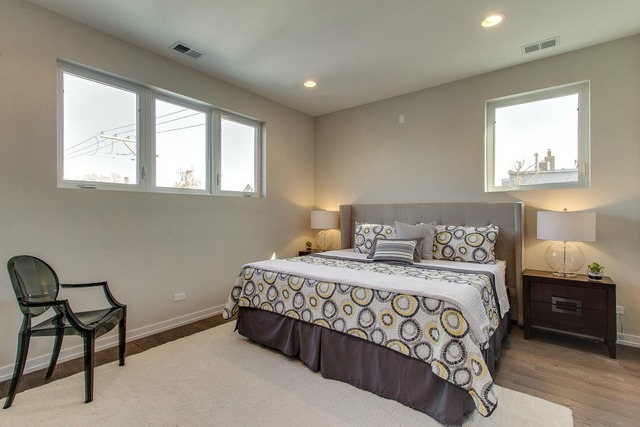 1033 South Racine Avenue, Unit 1N Chicago, IL 60607 - Photo 7 of 17