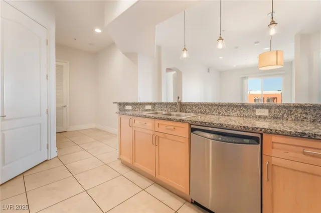 $1,750 | 38 East Serene Avenue, Unit 436, Las Vegas, NV 89123