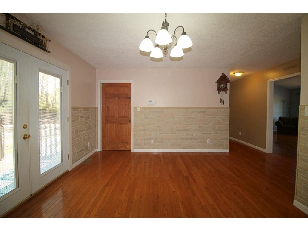 273 Toll Branch Road Johnson City, TN 37601 - Photo 9 of 36 dining room