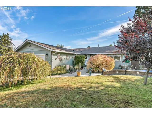 $400,000 | 1472 North Keene Way Drive, Medford, OR 97504