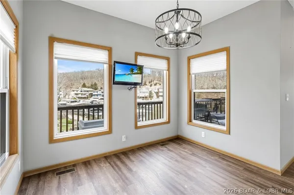 $899,900 | 465 Ledgestone Estates Lane, Sunrise Beach, MO 65079