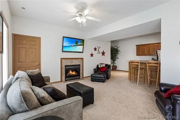 $899,900 | 465 Ledgestone Estates Lane, Sunrise Beach, MO 65079