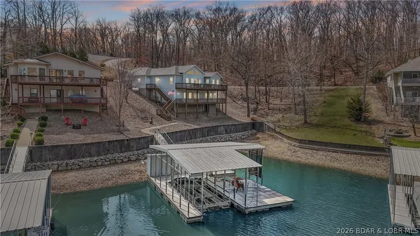 $899,900 | 465 Ledgestone Estates Lane, Sunrise Beach, MO 65079