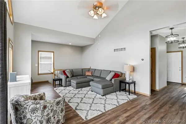 $899,900 | 465 Ledgestone Estates Lane, Sunrise Beach, MO 65079