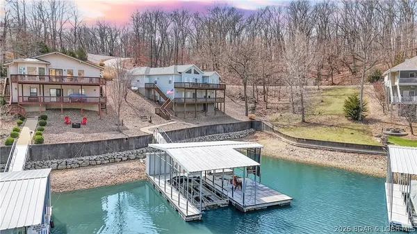 $899,900 | 465 Ledgestone Estates Lane, Sunrise Beach, MO 65079