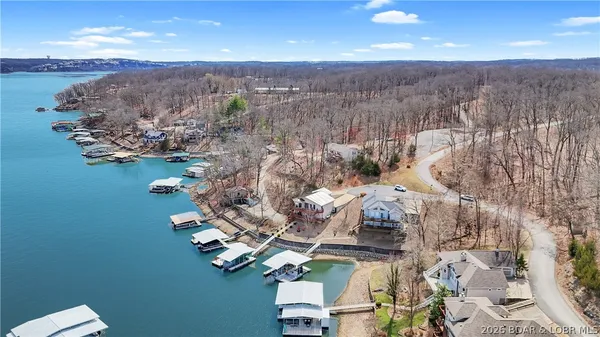 $899,900 | 465 Ledgestone Estates Lane, Sunrise Beach, MO 65079
