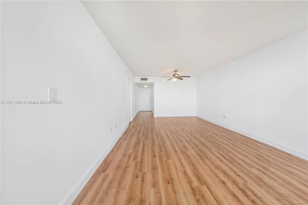 $180,000 | 1300 Northeast Miami Gardens Drive, Unit 512E, Miami, FL 33179