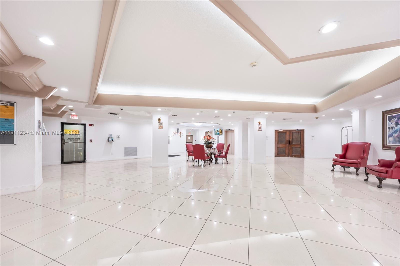 1300 Northeast Miami Gardens Drive, Unit 512E Miami, FL 33179 - Photo 19 of 22 a view of a studio with dining area