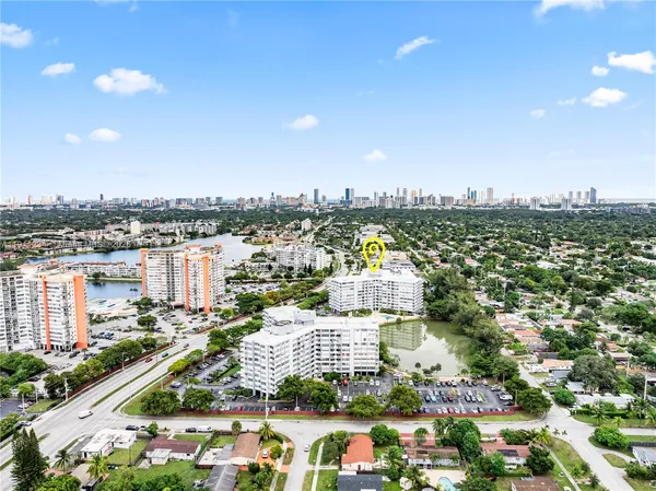 $180,000 | 1300 Northeast Miami Gardens Drive, Unit 512E, Miami, FL 33179