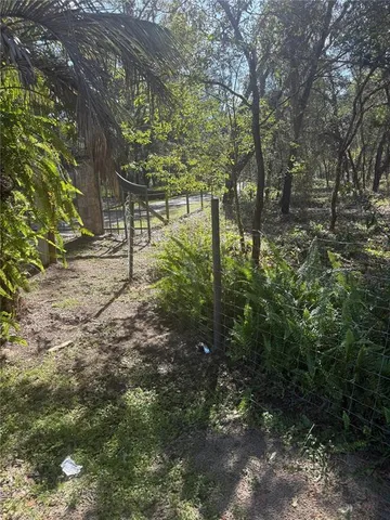 $199,000 | 112 Southeast Se Place, Ocklawaha, FL 32179