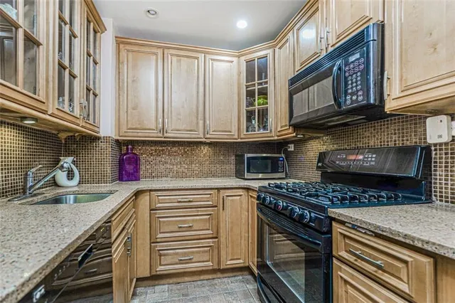 $279,998 | 2711 Avenue X, Unit 2G | Sheepshead Bay