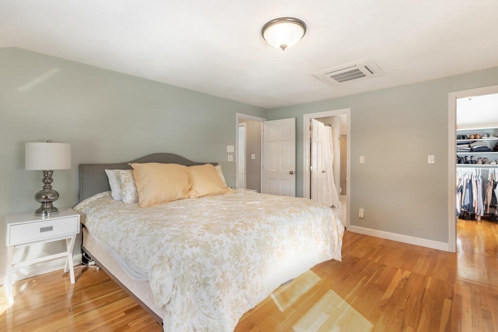 23 Hanford Road Stoneham, MA 02180 - Photo 17 of 35