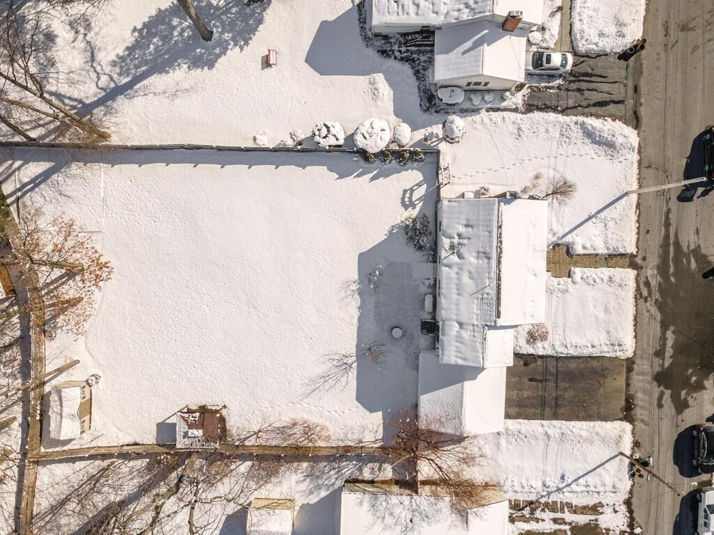 23 Hanford Road Stoneham, MA 02180 - Photo 26 of 35