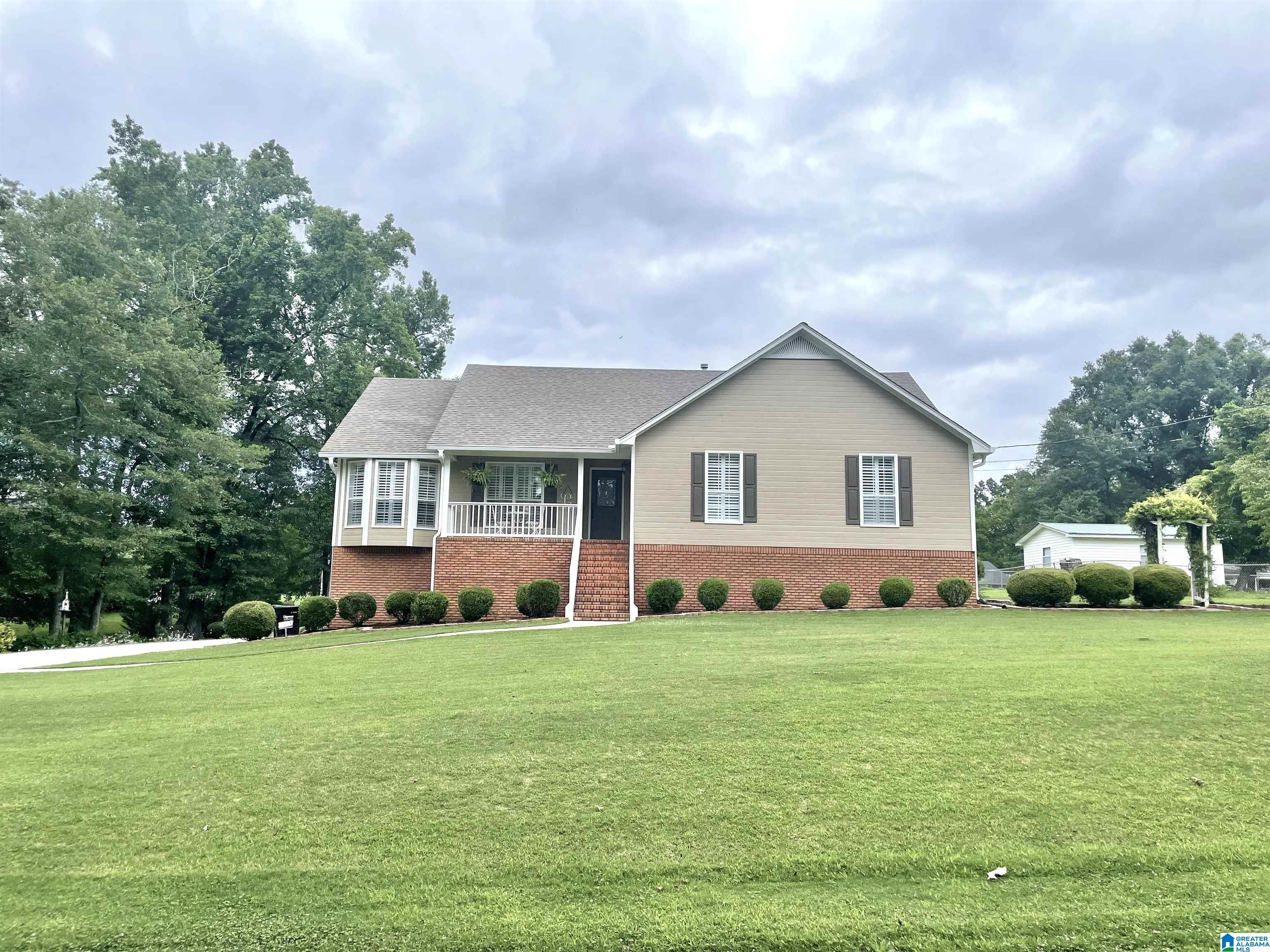 511 Springdale Road Mount Olive, AL 35117 - Photo 4 of 46