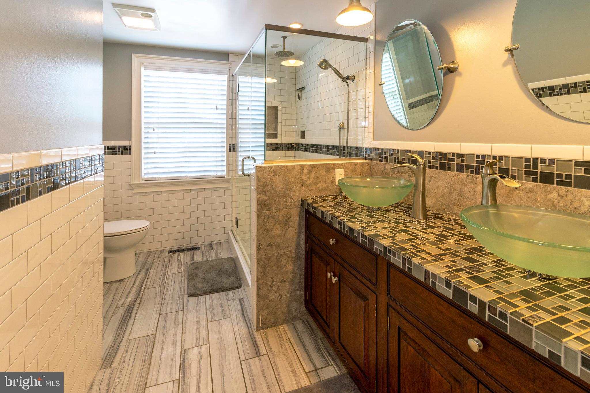 6171 Lower York Road New Hope, PA 18938 - Photo 21 of 39 2nd Floor Master Bath