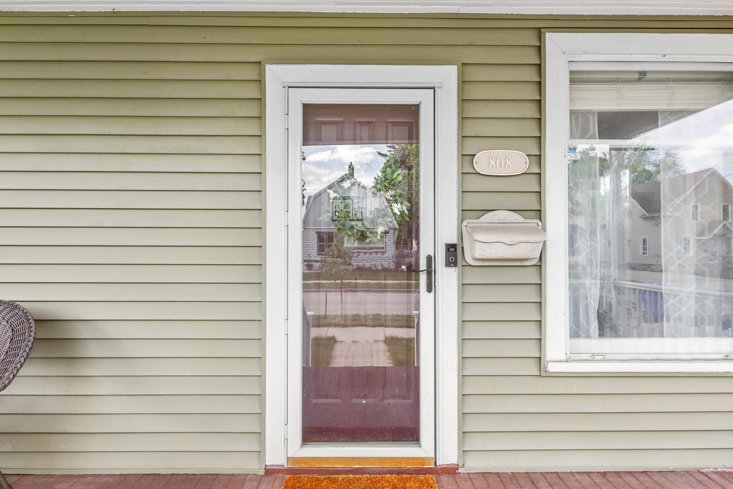 808 East Hancock Street Appleton, WI 54911 - Photo 8 of 64