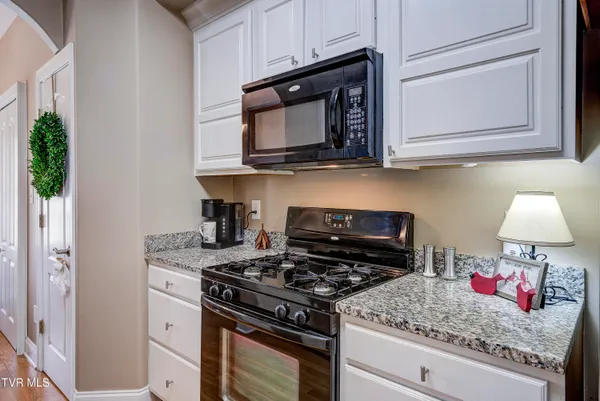 $334,900 | 266 Westshore Pointe, Unit 6C, Johnson City, TN 37601