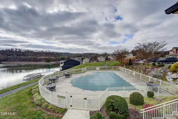 $334,900 | 266 Westshore Pointe, Unit 6C, Johnson City, TN 37601