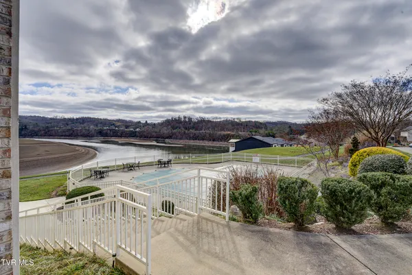 $334,900 | 266 Westshore Pointe, Unit 6C, Johnson City, TN 37601