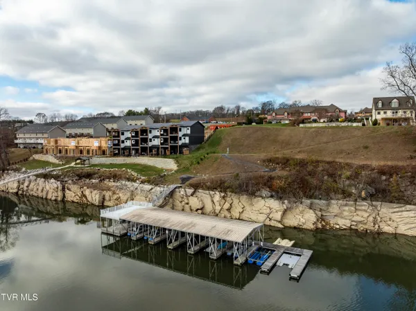 $334,900 | 266 Westshore Pointe, Unit 6C, Johnson City, TN 37601