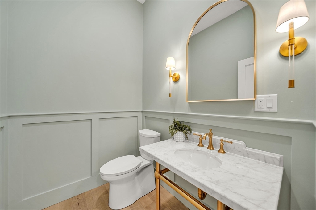 222 Grove Street Wellesley, MA 02482 - Photo 17 of 42