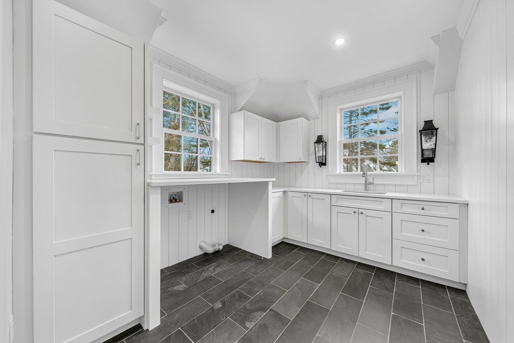 222 Grove Street Wellesley, MA 02482 - Photo 33 of 42