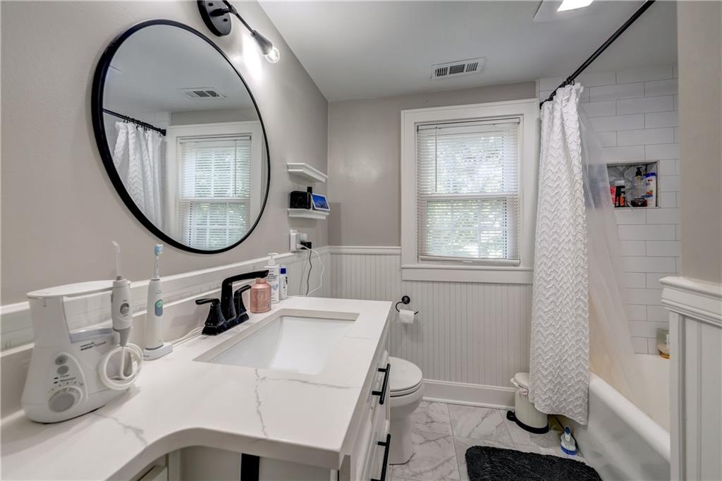 6108 Rockhill Road Kansas City, MO 64110 - Photo 17 of 27
