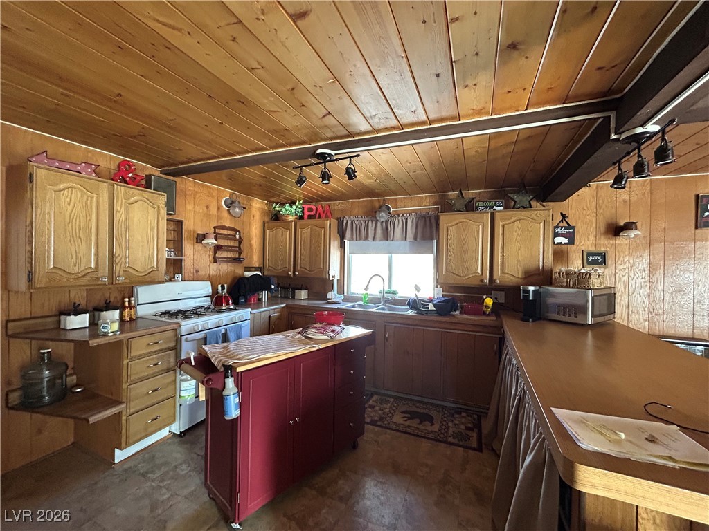 1330 Strawberry Point Road Duck Creek Village, UT 84762 - Photo 9 of 25