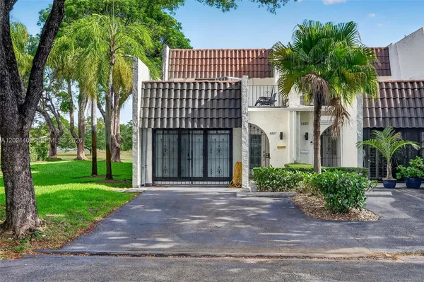 $629,000 | 8887 Southwest 62nd Terrace, Unit 10A, Miami, FL 33173