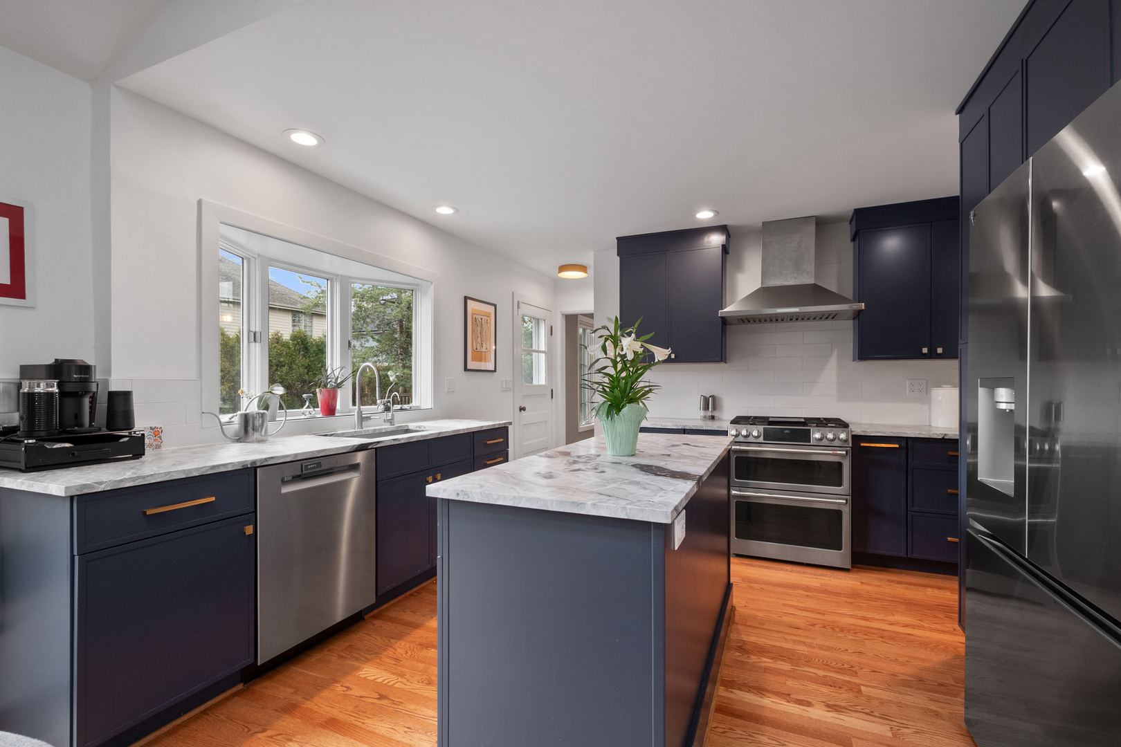 160 East Lahon Street Park Ridge, IL 60068 - Photo 13 of 41