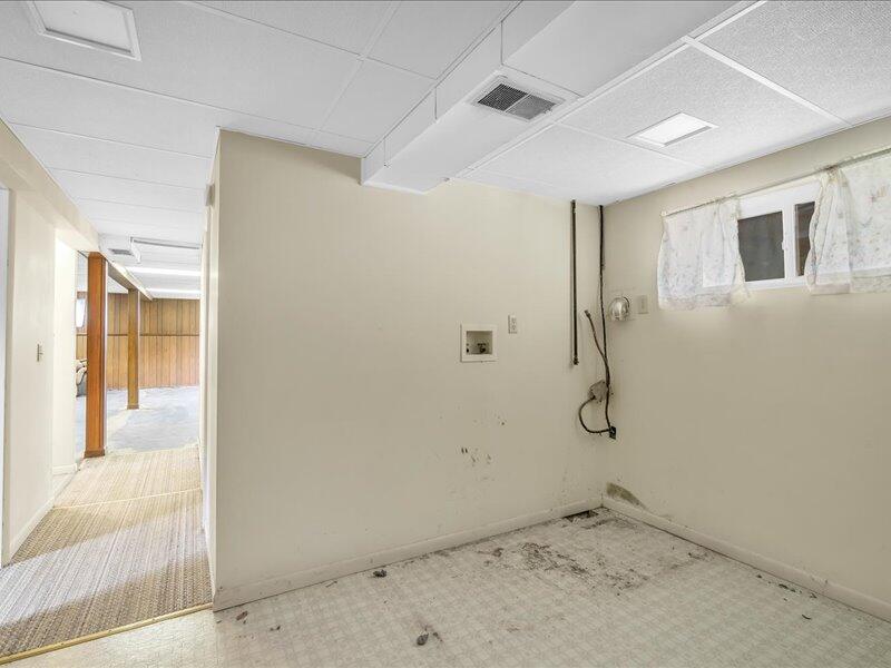 9943 Rexford Road Jackson, MI 49201 - Photo 24 of 31 24-9943-Rexford-Rd-WindowStill-Real-Esta