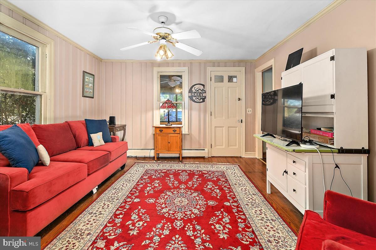 4532 Payne Road Stockton, MD 21864 - Photo 14 of 54 Family Room/ Den door to screened porch