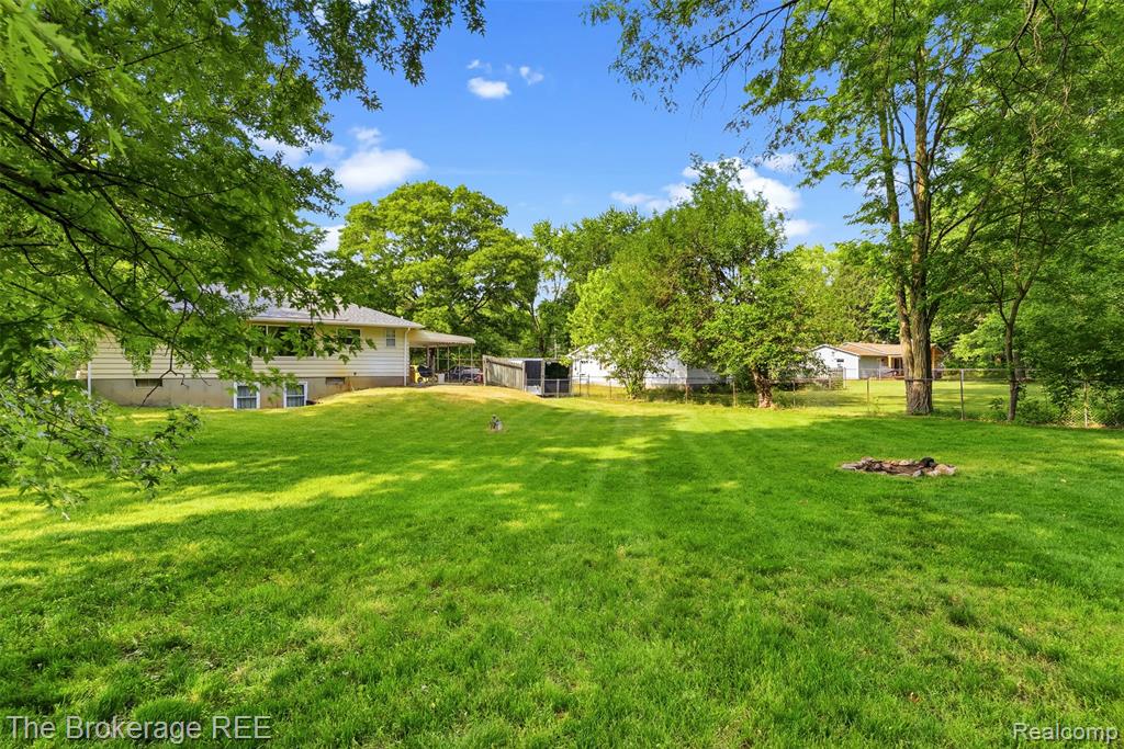 6509 Silver Lake Road Linden, MI 48451 - Photo 41 of 43