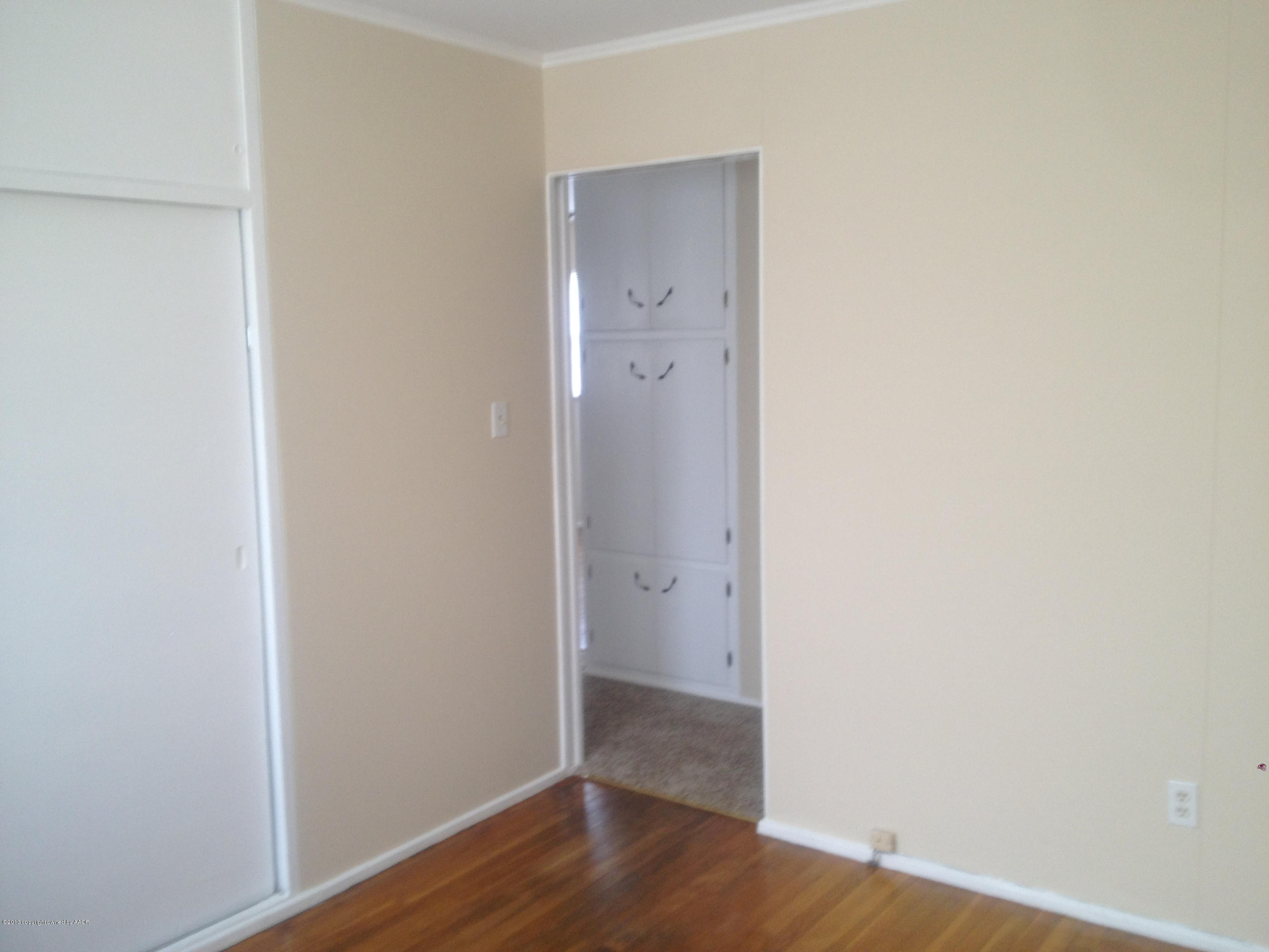 5217 Parker Street Amarillo, TX 79110 - Photo 10 of 17 Bedroom 1 third view
