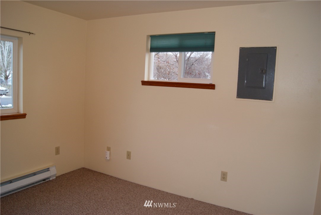 1315 Riverside Avenue Twisp, WA 98856 - Photo 12 of 25
